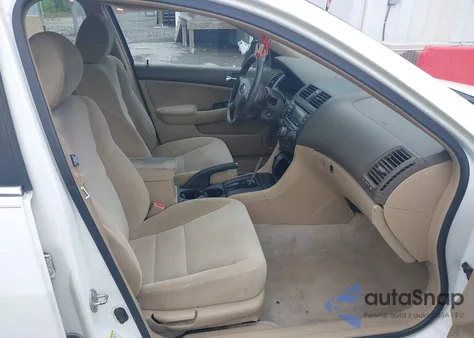 2005 Honda Accord 2.4 Lx z USA, uszkodzony, nr VIN 1HGCM56455A170950